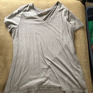 short sleeve v-neck shirt
